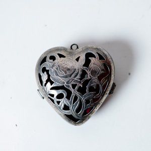 Lenox Silver Heart Locket / Ornament
